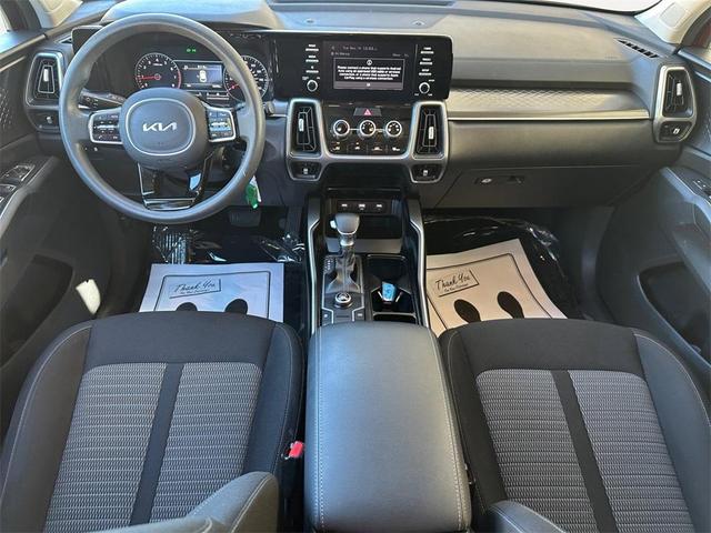2023 kia sorento lx