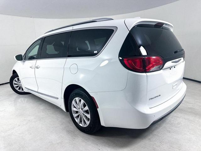 2018 chrysler pacifica touring-l