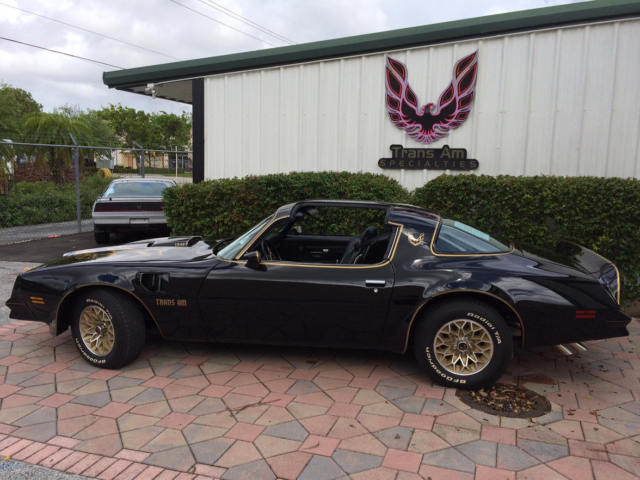 1977 pontiac trans am y82 special editon 17k miles 4 speed burt reynolds signed
