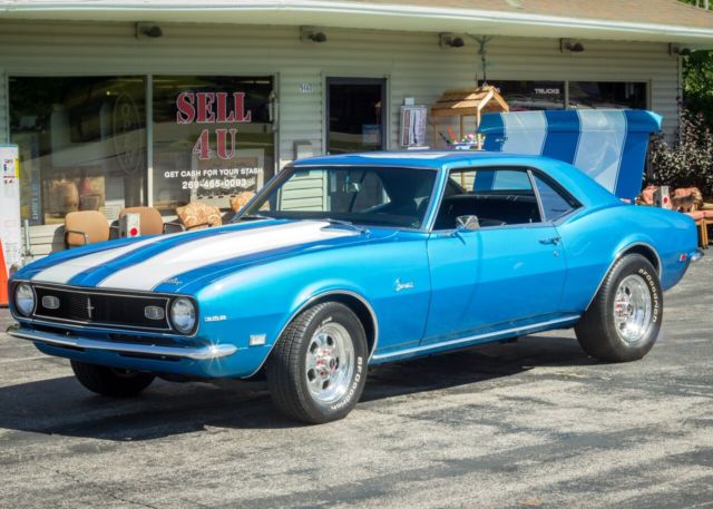 1968 camaro showroom condition. blue , 400 motor bored .030. great show car