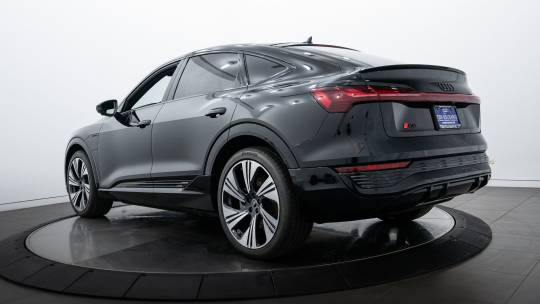 2024 Audi Q8 e-tron