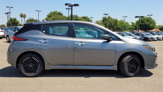 2025 Nissan Leaf