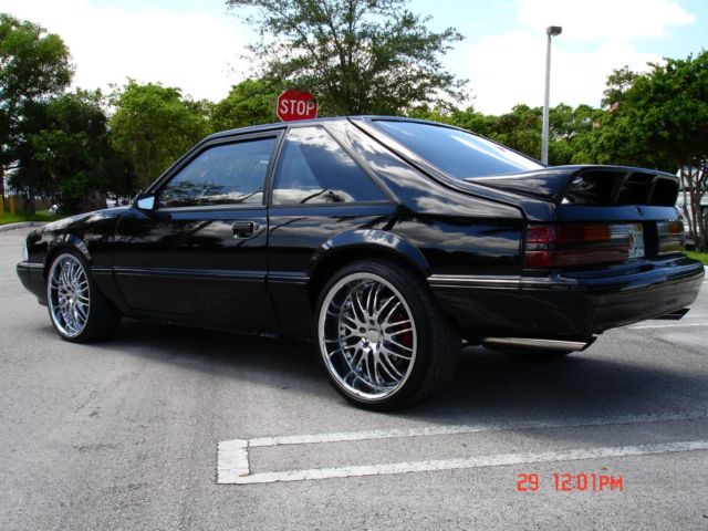 1992 ford mustang lx 5.0 hatchback