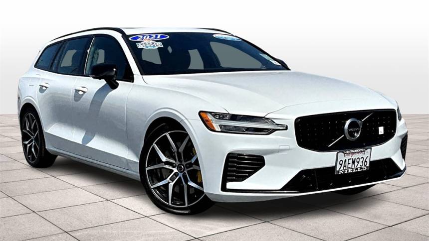 2021 volvo v60 recharge t8 polestar engineered