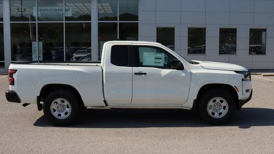 2024 Nissan Navara (Frontier) s