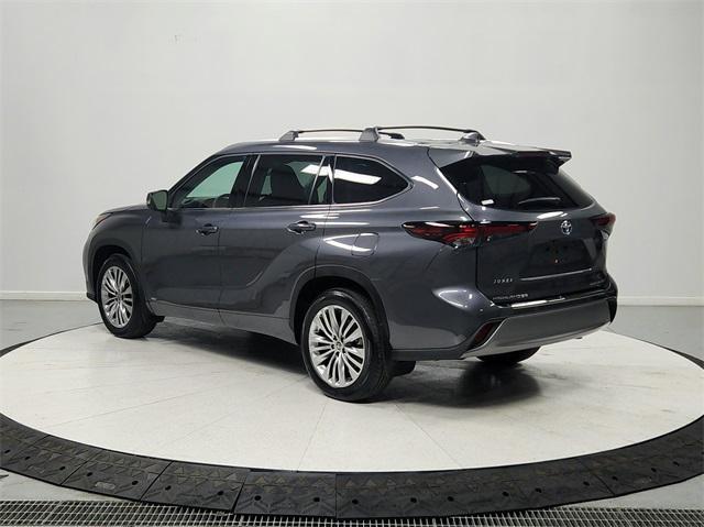 2024 toyota highlander hybrid platinum