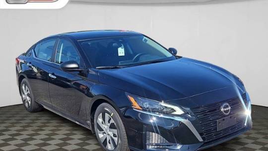 2025 Nissan Altima