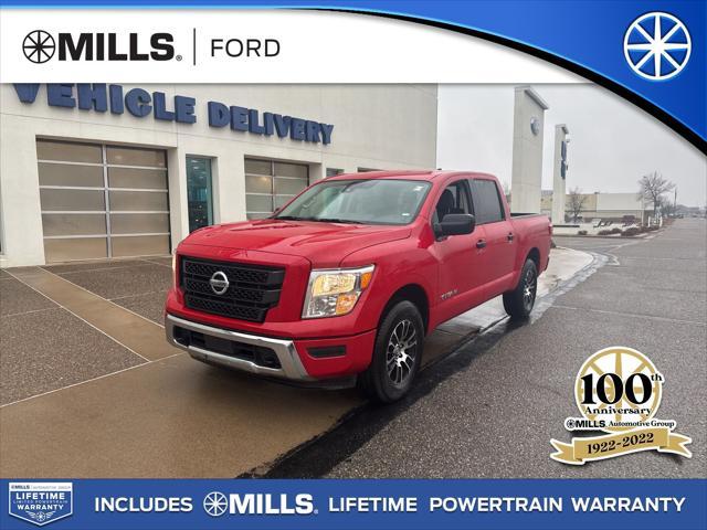 2022 nissan titan sv