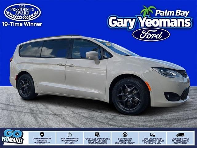 2020 chrysler pacifica touring-l plus