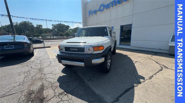 2014 toyota fj cruiser base