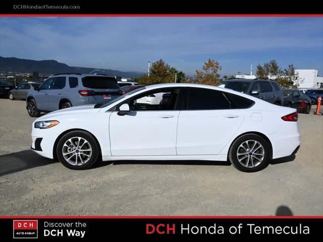 2019 ford fusion se
