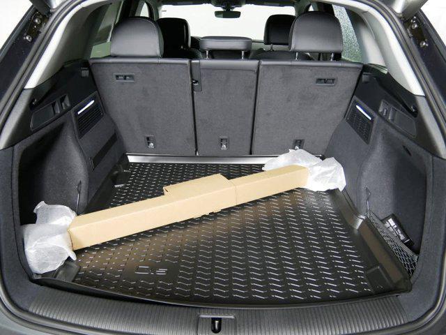 2024 audi q5 45 s line premium