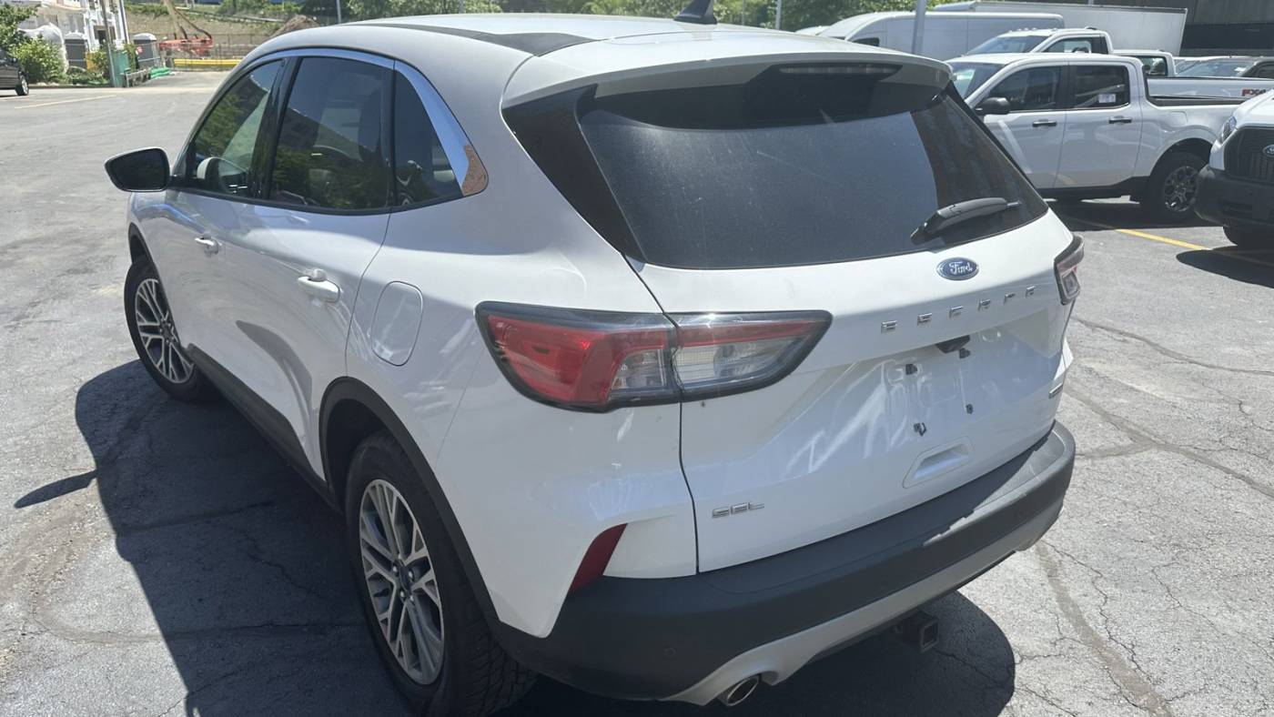 2022 ford escape hybrid sel