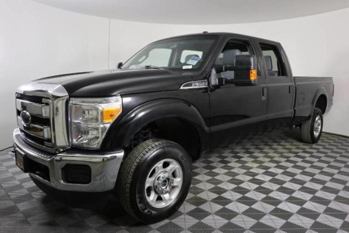 2016 ford f-350 super duty xlt 4x4 xlt 4dr crew cab 6.8 ft. sb srw pickup for sale in anchorage, alaska