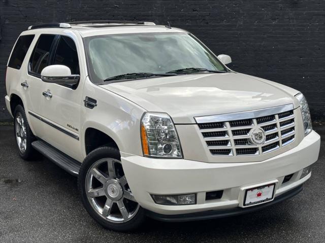2011 cadillac escalade luxury