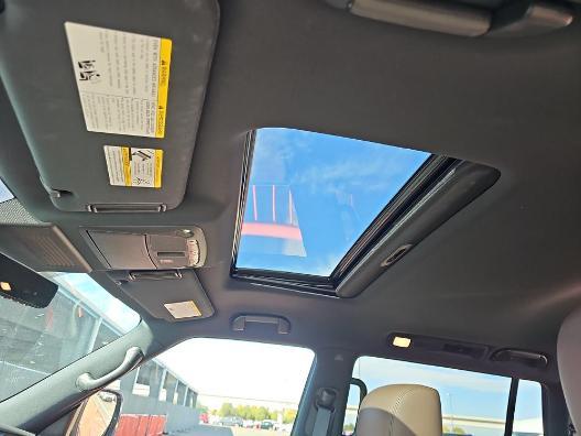 2023 nissan armada platinum 4wd
