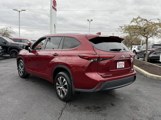 2022 toyota highlander xle