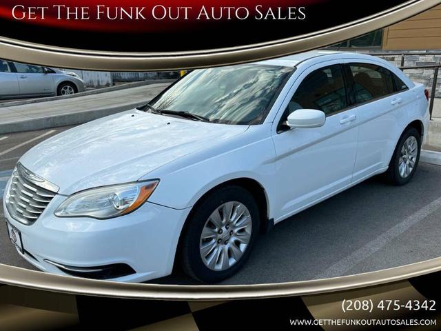 2012 chrysler 200 lx