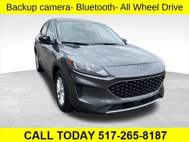 2022 ford escape se