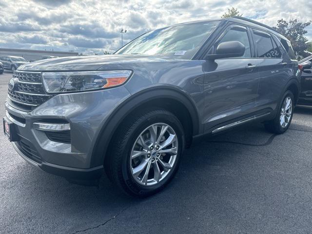 2021 ford explorer xlt