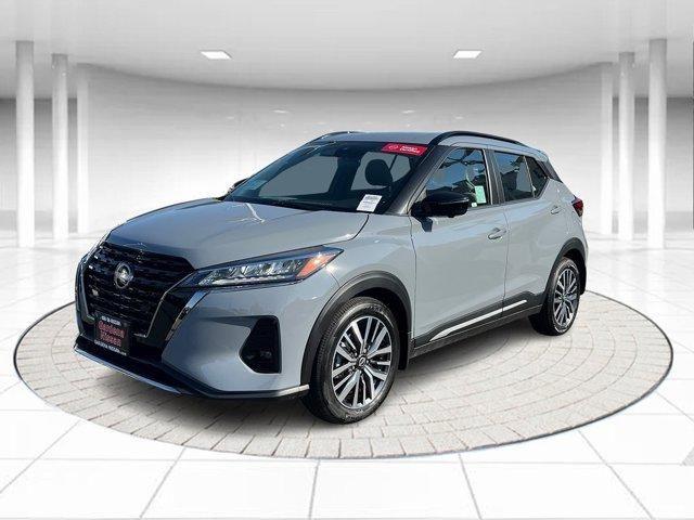2024 nissan kicks
