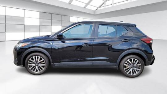 2022 Nissan Kicks sv