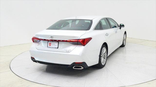 2021 toyota avalon limited