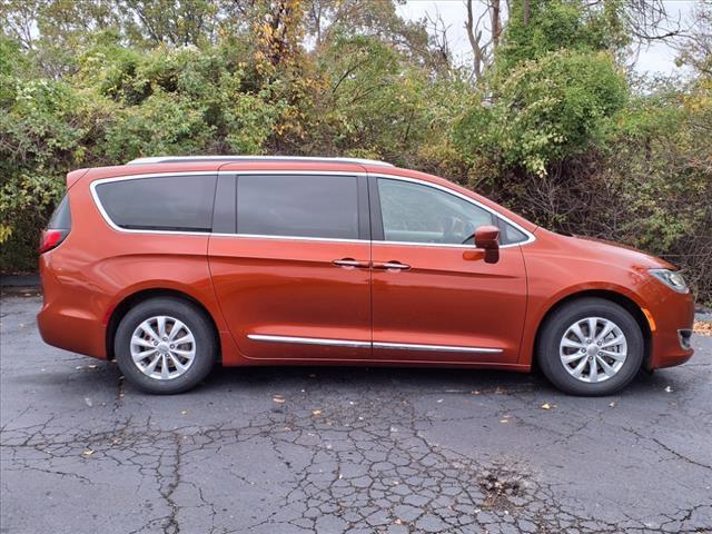 2018 chrysler pacifica touring-l