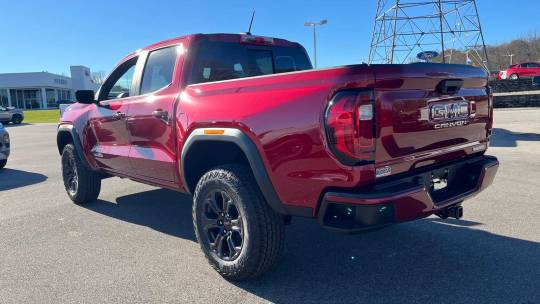 2024 GMC Canyon