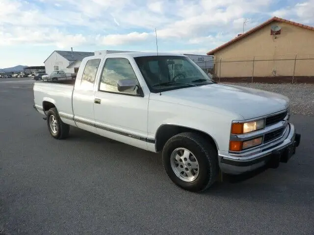 1994 chevrolet silverado 1500 extended cab almost 81000 original miles clean !!!
