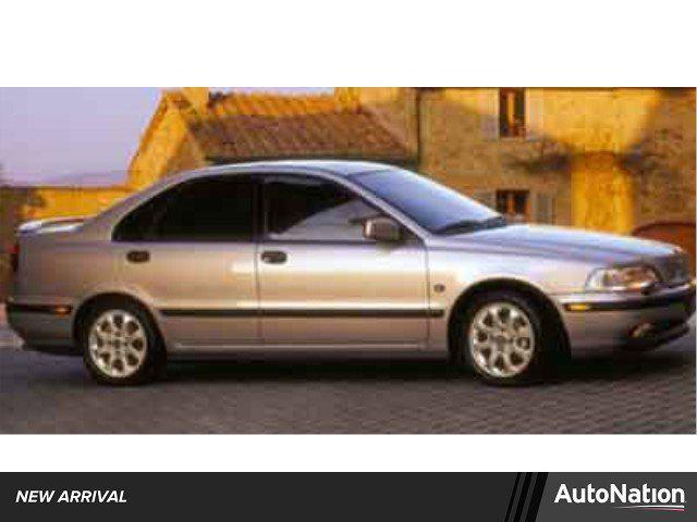 2002 volvo s40 base