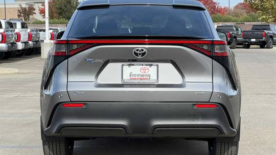 2024 Toyota bZ4X
