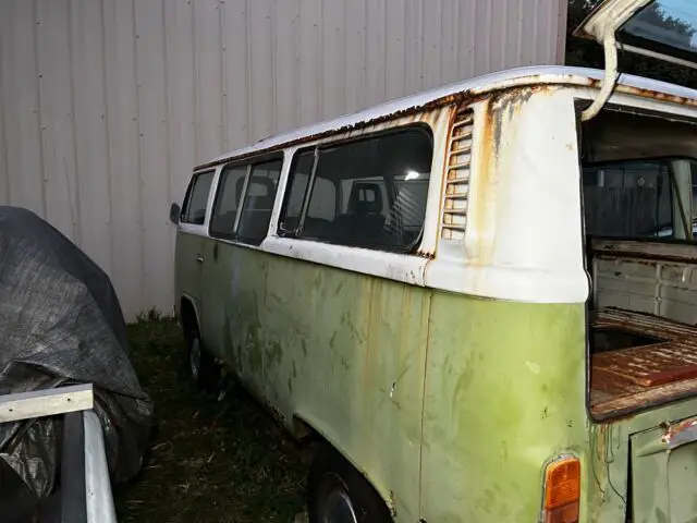 1977 volkswagen type 2 green rwd manual