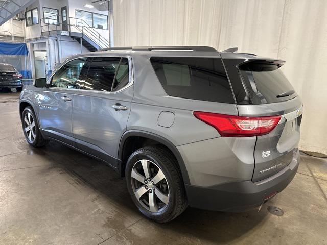 2021 chevrolet traverse lt leather
