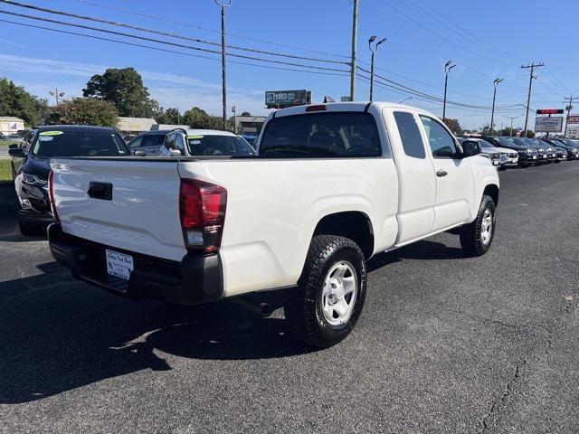 2022 toyota tacoma sr