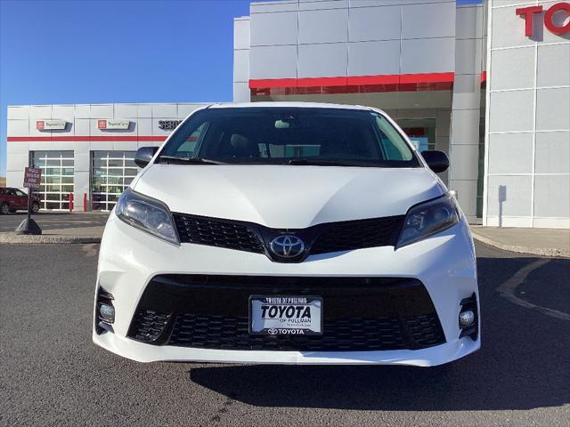 2020 toyota sienna se premium