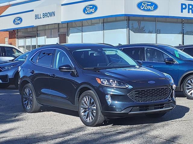 2022 ford escape titanium