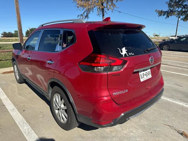 2017 nissan rogue sv