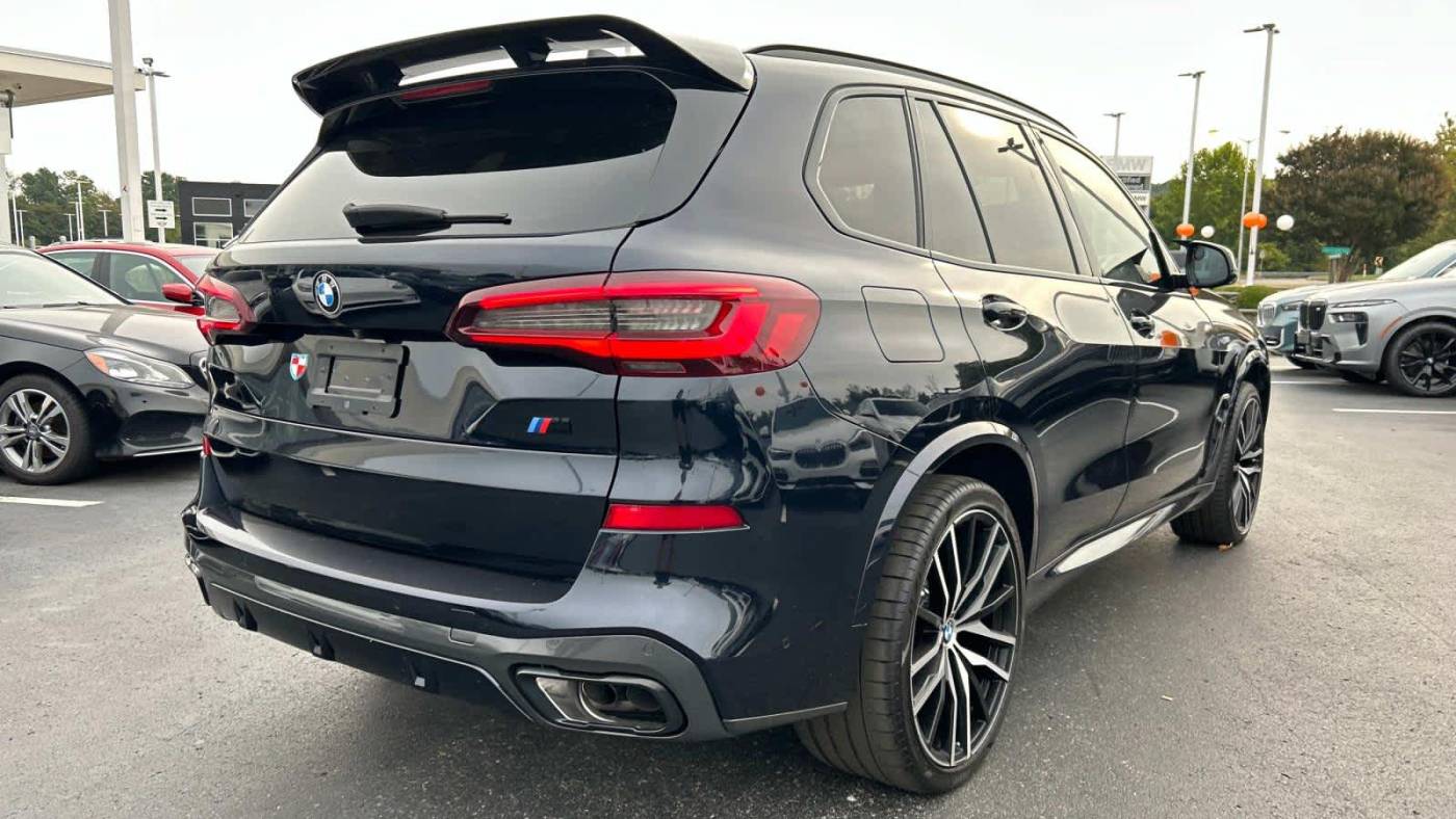 2022 bmw x5 m50i