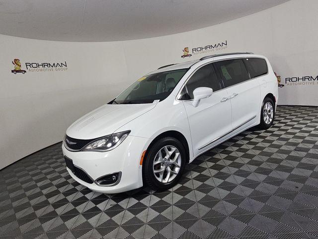 2019 chrysler pacifica touring-l plus