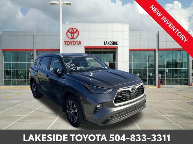 2023 toyota highlander xle