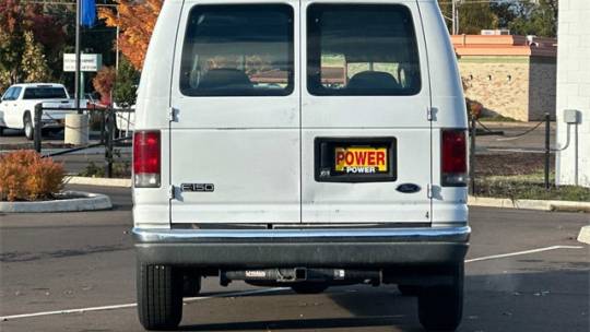2004 Ford Econoline