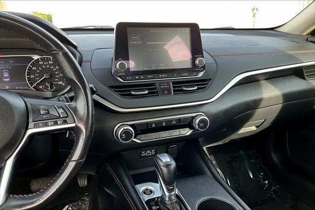 2022 nissan altima sr fwd