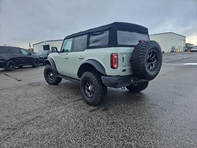 2021 ford bronco base