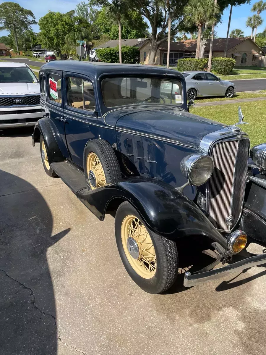 1933 chevrolet master deluxe sedan black