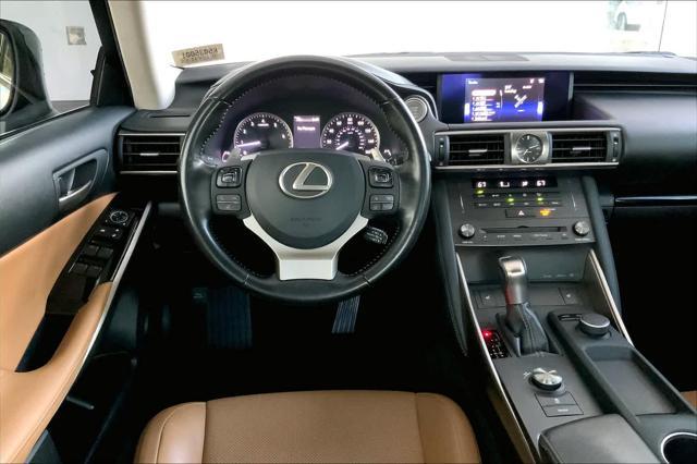 2019 lexus is 300 base