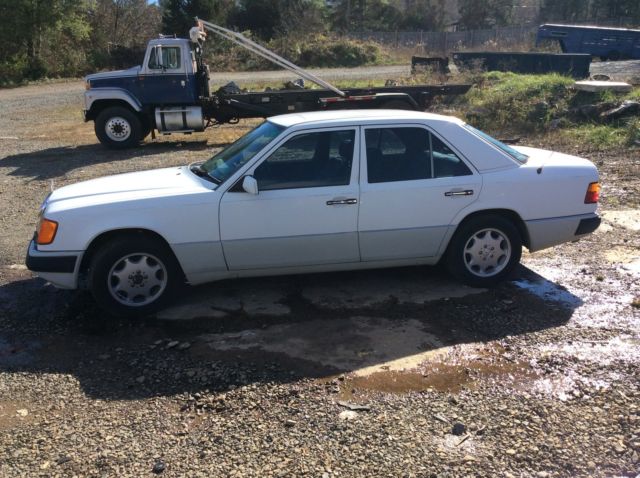 1990 mercedes-benz 300e white parts car