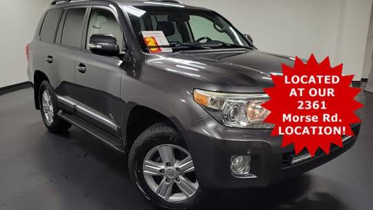 2013 toyota land cruiser base