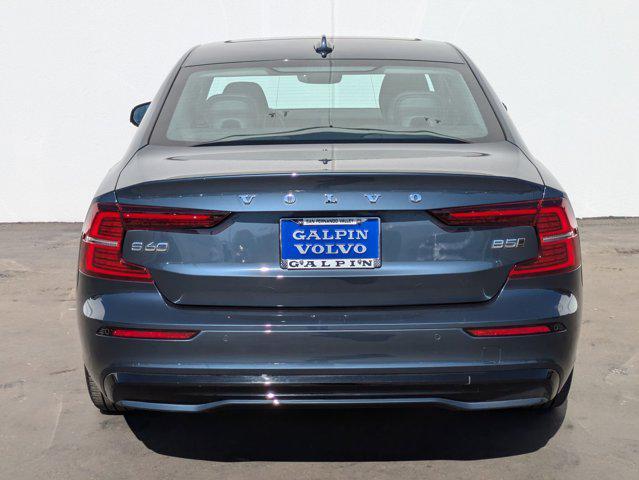 2024 volvo s60 b5 core dark theme