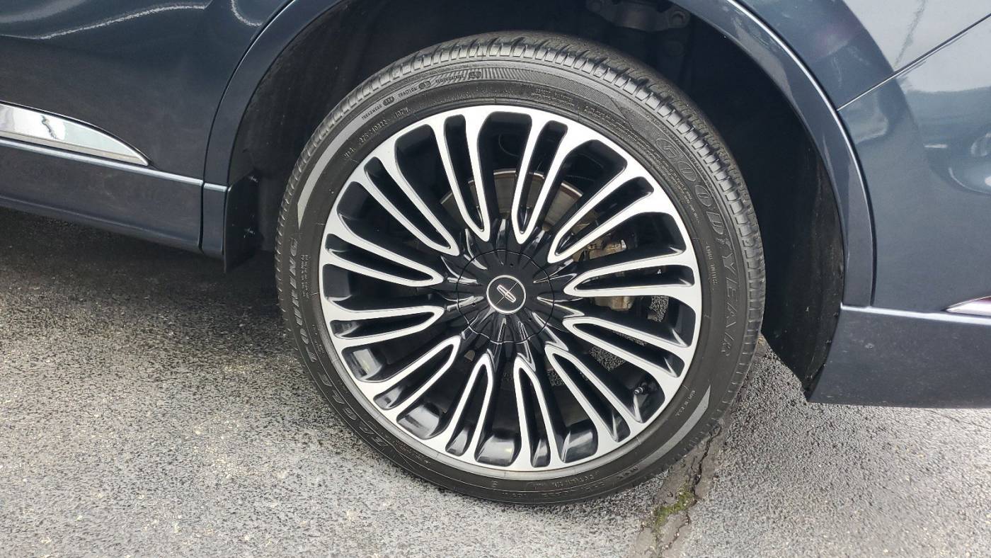 2022 lincoln aviator black label